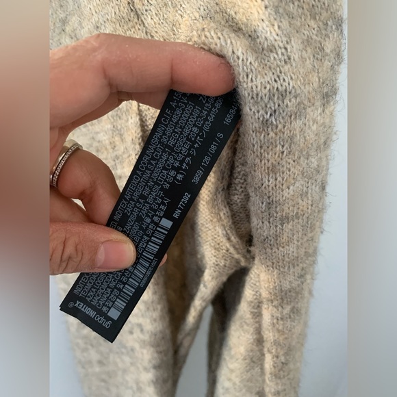 ZARA long knit v-neck vest - wool blend - size Small - Picture 3 of 6